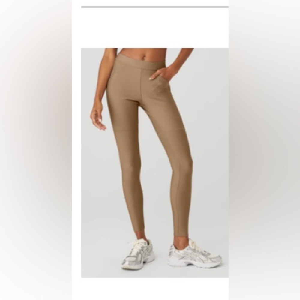 ALO Yoga High-Waist Airlift 4 Pocket Utility Legging size s
